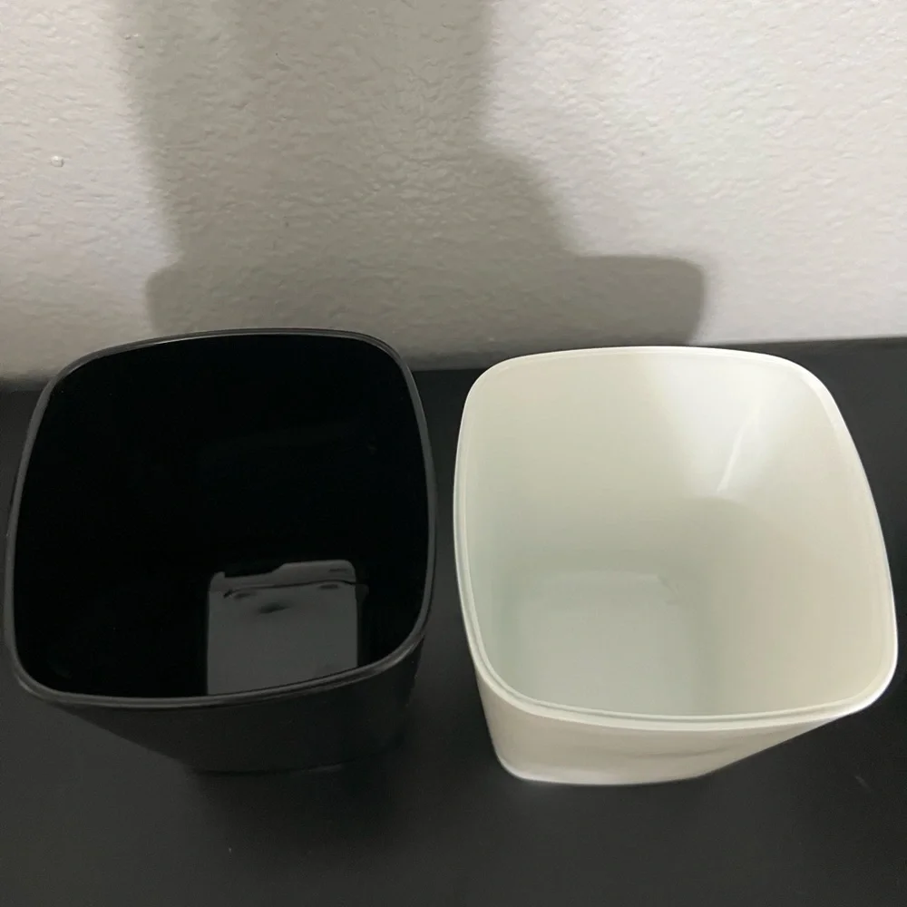 Black and White Drinkware glass Set